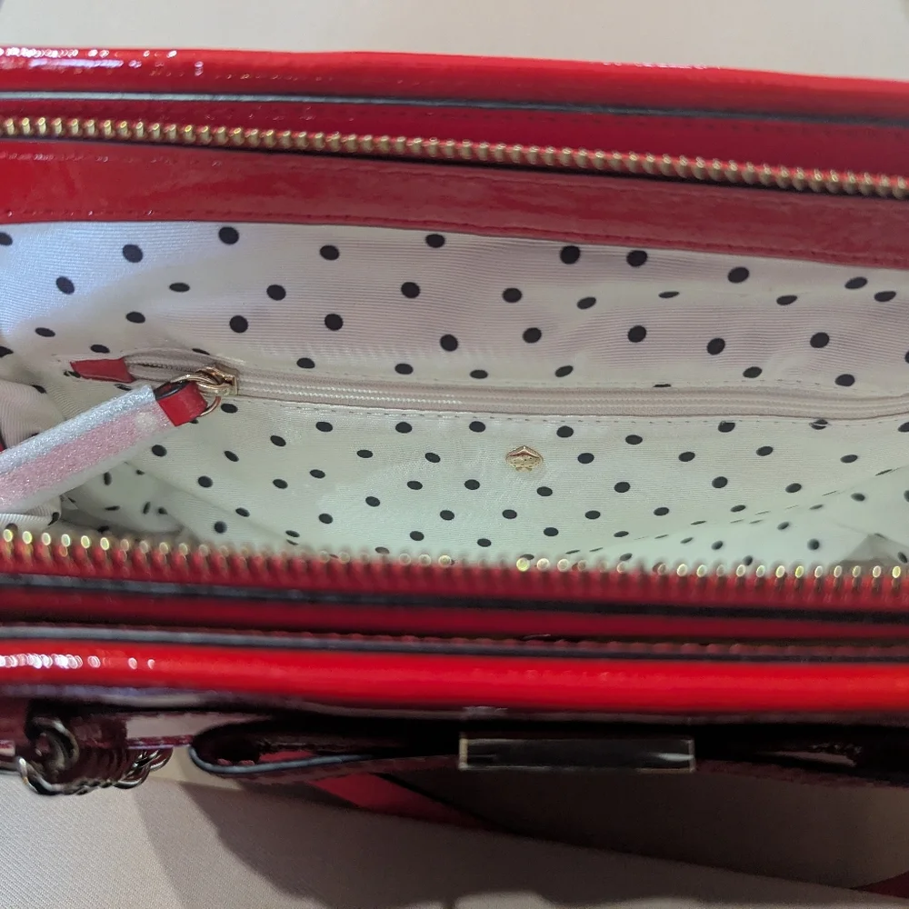 Kate Spade Patent Leather Bow Handbag in Gorgeous Red, Like NEW♦️ - Picture 15 of 16